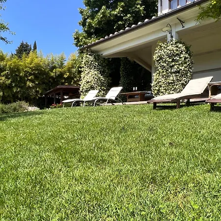 All'ombra Del Tiglio Farm stay Pistoia