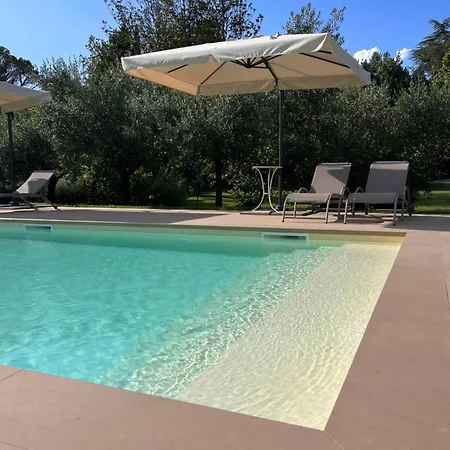 All'ombra Del Tiglio Farm stay Pistoia